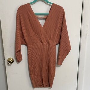 Light Mauve Ribbed V-Neck Dress